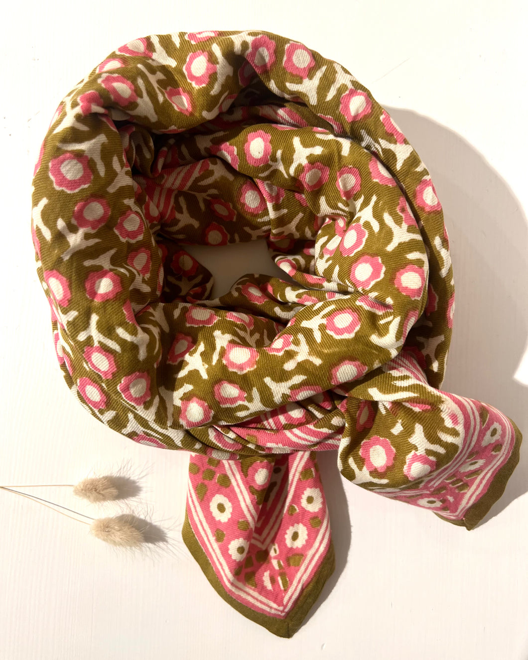 GRAND FOULARD