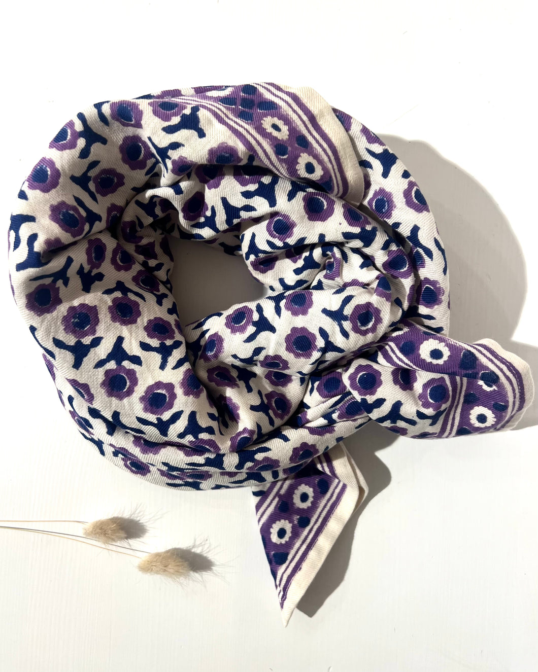 GRAND FOULARD