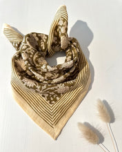 Charger l'image dans la galerie, PETIT FOULARD