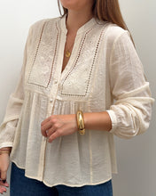 Charger l&#39;image dans la galerie, BLOUSE LOUISA BEIGE