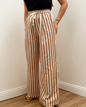 Charger l&#39;image dans la galerie, PANTALON ROMANE