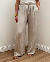 Charger l&#39;image dans la galerie, PANTALON AXELLE BEIGE