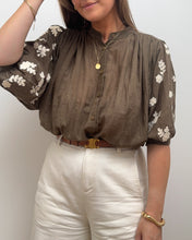 Charger l'image dans la galerie, BLOUSE AMANDA KAKI