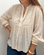 Charger l&#39;image dans la galerie, BLOUSE LOUISA BEIGE