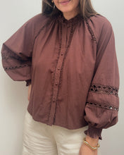 Charger l'image dans la galerie, CHEMISE MARIA MARRON