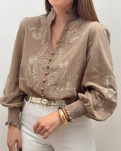 Charger l&#39;image dans la galerie, BLOUSE CARMEN TAUPE