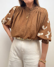 Charger l'image dans la galerie, BLOUSE AMANDA CAMEL