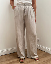 Charger l&#39;image dans la galerie, PANTALON AXELLE BEIGE