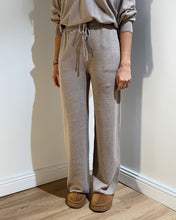 Charger l'image dans la galerie, PANTALON ALIXE TAUPE