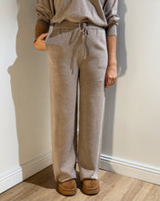 Charger l'image dans la galerie, PANTALON ALIXE TAUPE