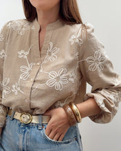 Charger l&#39;image dans la galerie, CHEMISE ELÉA BEIGE