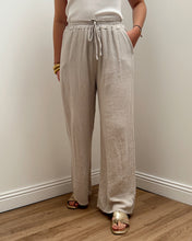 Charger l&#39;image dans la galerie, PANTALON AXELLE BEIGE